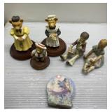 Figurines incl Downstairs Bears