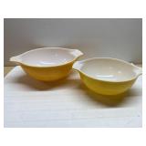 Sunflower & yellow Pyrex Cinderella bowls