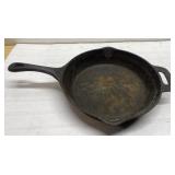 Cast iron skillet