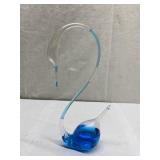 Very fragile swan glass piece