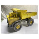 Vintage metal Tonka truck 16.5" long