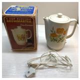 Vintage ceramic 4-cup coffee brewmaster & box