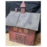 Neat wood barn birdhouse