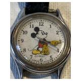 Vintage Lorus Disney Mickey Mouse watch