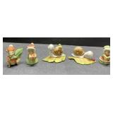 Tiny figurines-1 snail has broken leaf tip Tiny figurines-1 snail has broken leaf tip