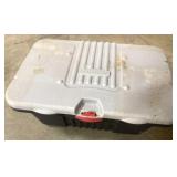 Rubbermaid chest storage container Rubbermaid chest storage container
