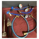Gauges, hoses & tools in box (see last pic) Gauges, hoses & tools in box (see last pic)