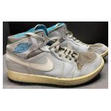 Nike Air Jordan shoes size 9.5 Nike Air Jordan shoes size 9.5
