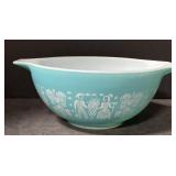 Pyrex amish bowl