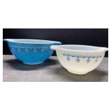 Pyrex snowflake nesting bowls