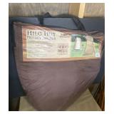 Hilo Hut privacy shelter