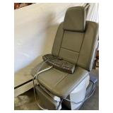 Medical Chair-EXTREMELY HEAVY-MUST BRING A WAY Medical Chair-EXTREMELY HEAVY-MUST BRING A WAY