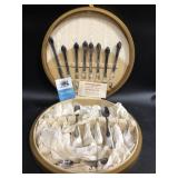 1847 Rogers Bros Remembrance Silverplate flatware