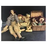 Raggedy Ann & Andy & more ragdolls w/ basket