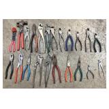 VArious pliers incl a TEENY TINY Craftsman!