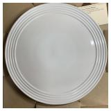 NEW Pampered Chef New Traditions Round Platter