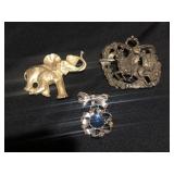 3-Brooches 3-Brooches
