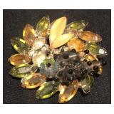 Stunning vintage brooch w/ blown glass on it Stunning vintage brooch w/ blown glass on it