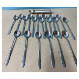 19 Wal stainless ice cream/dessert spoons and