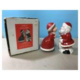 Unbreakable 8" Kissing Mr. & Mrs. Santa
