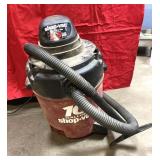 Wet/dry Shop vac 2.5 hp missing area, missing one