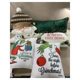 5 Christmas pillows incl THE GRINCH!!!!!