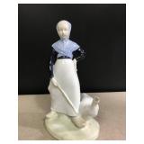 Vintage Dutch woman goose figurine (looks like