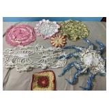 7 vintage doilies, various sizes 7 vintage doilies, various sizes