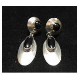 Sterling Silver black vintage earrings, weighs Sterling Silver black vintage earrings, weighs