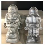 Vintage cast aluminum Santa cake mold Vintage cast aluminum Santa cake mold