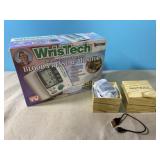 NEW! Smart watch with accessories and Wristtech NEW! Smart watch with accessories and Wristtech