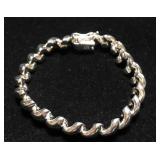 Sterling Silver 925 Pretty Shiny Bracelet made in Sterling Silver 925 Pretty Shiny Bracelet made in