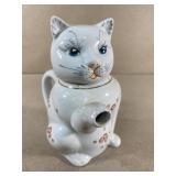 Kitty tea pot, 5.5' tall, made in China Kitty tea pot, 5.5' tall, made in China