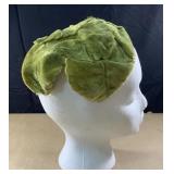 Vintage green velour leaf caplet hat