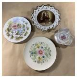 4 pretty plates