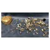 Cute trinket box w/ costume jewelry