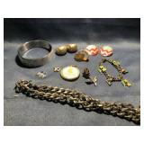 Earring and others pretty things