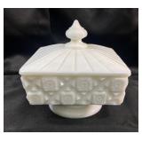 Vintage Westmoreland milk glass old quilt pattern