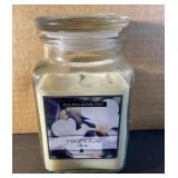 Old Williamsburg Magnolia Dew Candle-partially