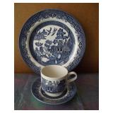 Churchill Blue Willow 3Piece Set