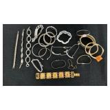 Womenï¿½s Bracelet Lot Gold and Silver Tone
