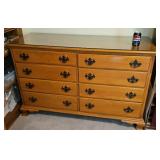 Wood 8-Drawer Chest-of-Drawers w/Glass TopW56