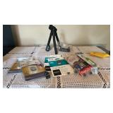 SanDisk Lot NIP and iPhone Tripod