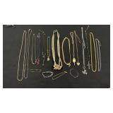 Necklace and Bracelet Lot Gold Tone
