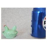 Green Glass Hen on Nest (2.5 inch)