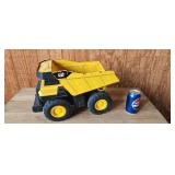 CAT Caterpillar Mighty Dump Truck Large Steel