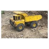 Mighty Tonka Dump Truck Plastic Wheels XMB 975