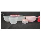 NEW Tupperware Nesting Mixing Bowl Lot 5 Bowls 4