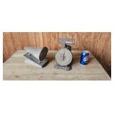 Distressed Farm/Kitchen Scale & Bee Smoker Decor