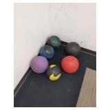 6 Medicine Balls